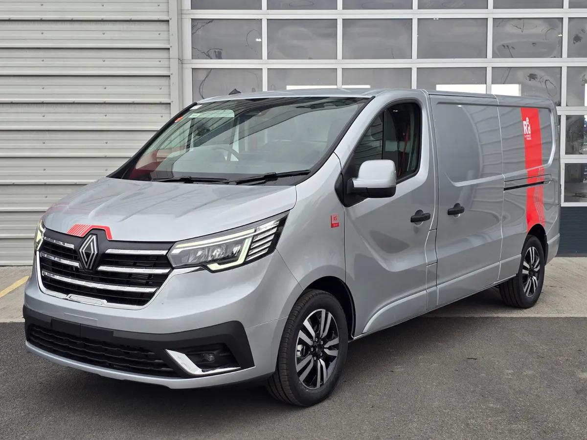 Panel van NEW Renault Trafic Exclusive 170BHP/150BHP Manual Silver NEW Renault Trafic Exclusive 170BHP/150BHP Manual Silver- Photo 5