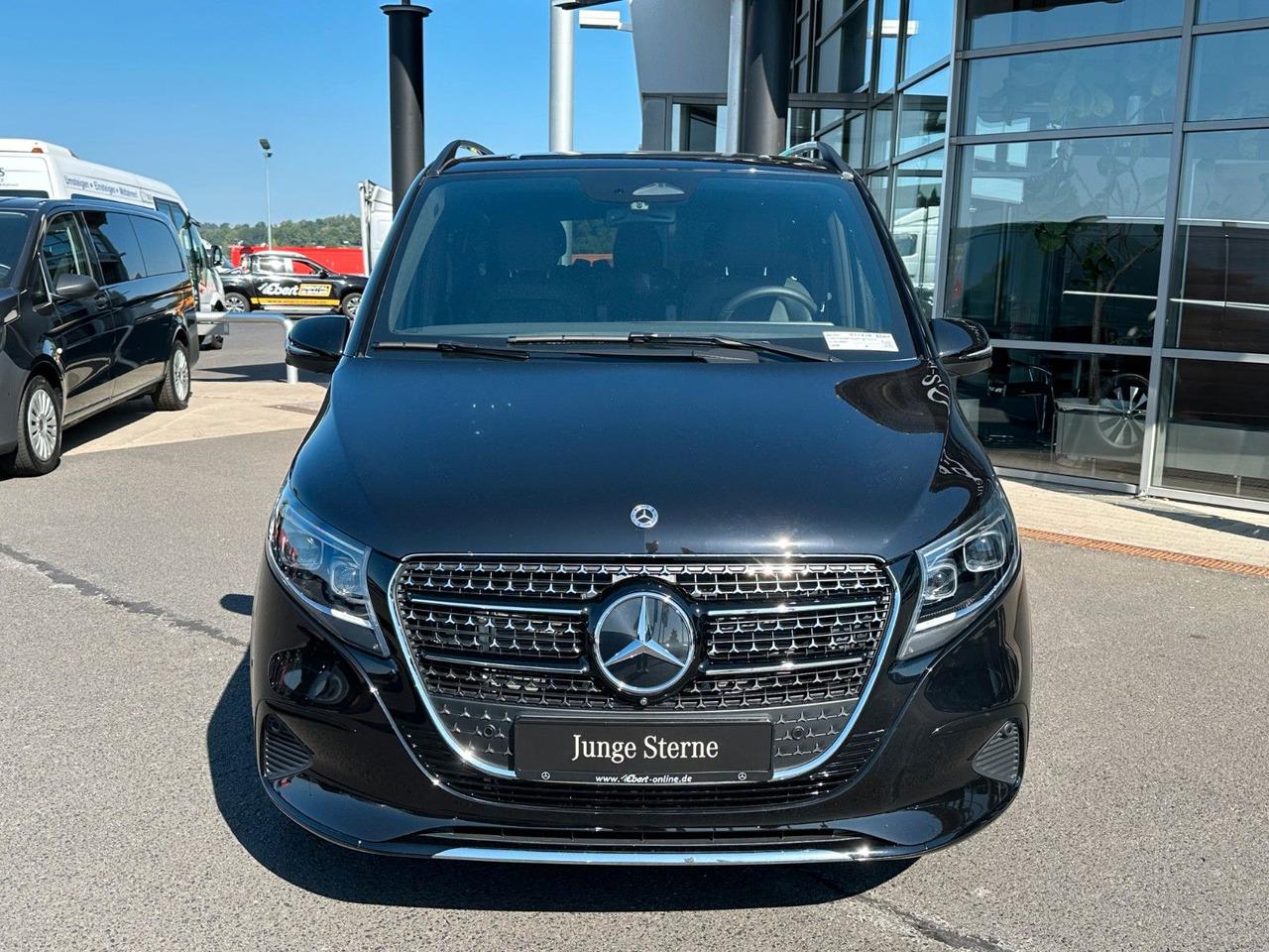 Personentransporter Mercedes-Benz V 300 d AVANTGARDE Extralang 360Kamera Standheiz Mercedes-Benz V 300 d AVANTGARDE Extralang 360Kamera Standheiz- Photo 2